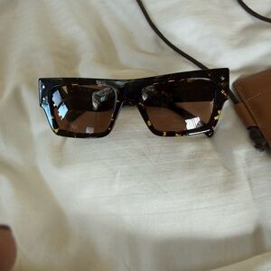 MCM Tortoise Shell Sunglasses beautiful come with super cool carring bag